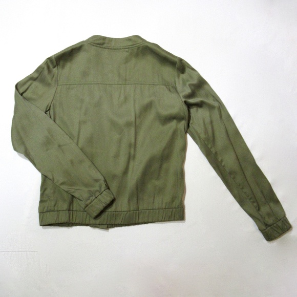 BOMBER JACKET//OLIVE GREEN - Picture 5 of 8